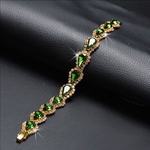 8.00 ct Genuine Green Topaz & Diamond Bracelet 7.5
